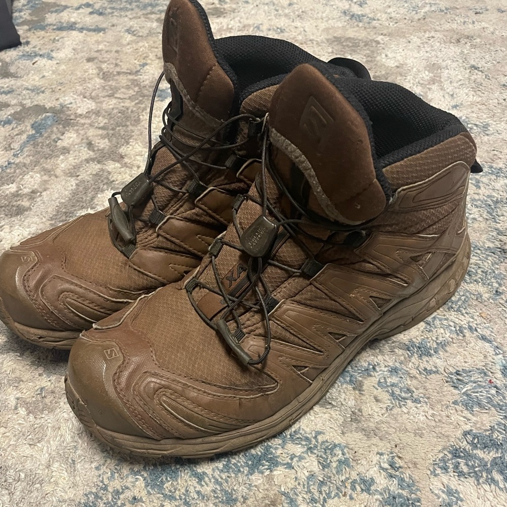 Salomon Speed boots